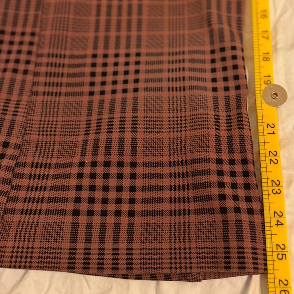 Studio by Torrid Brown Glen Plaid Trouser Pants β 30S (Short Inseam) - Picture 4 of 12